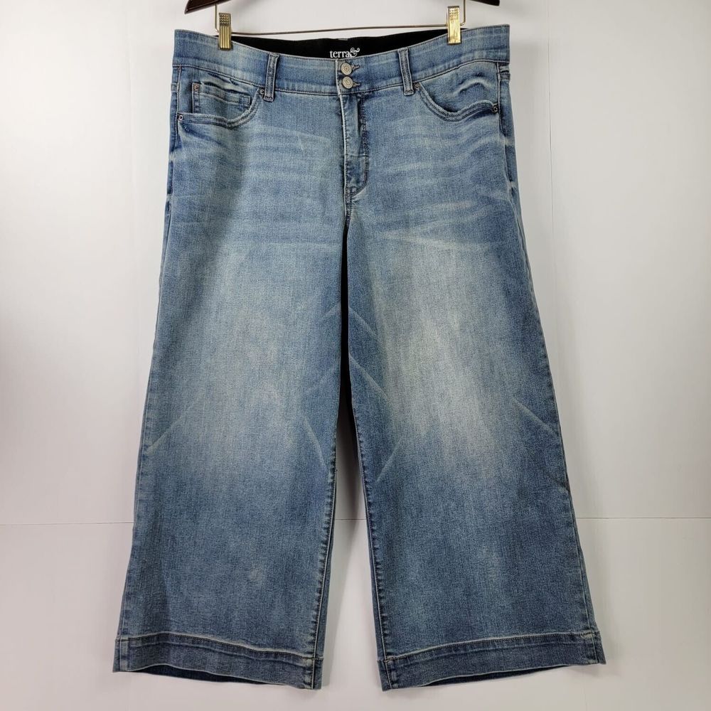 Terra & Sky capri womens size 16W light wash high rise elastic waist denim wide